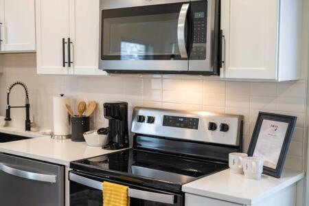 The Warhol - Pet-Friendly Apartment Bentonville Eksteriør billede