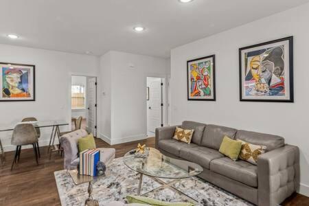 The Warhol - Pet-Friendly Apartment Bentonville Eksteriør billede
